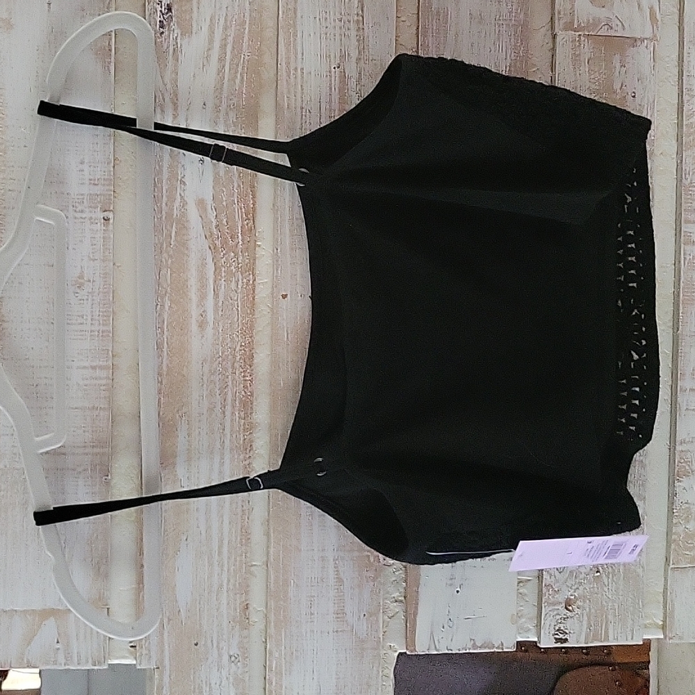 NWT knitted/crocheted crop top - Picture 2 of 6
